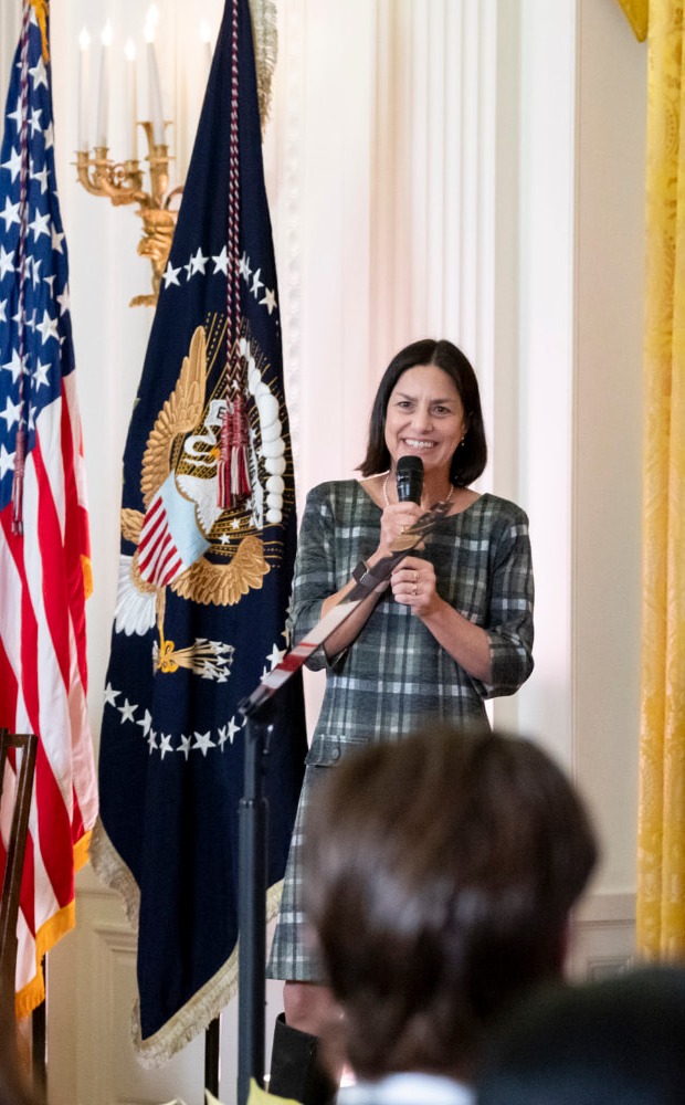 Marlena Fejzo presenting GDF15 research at the White House